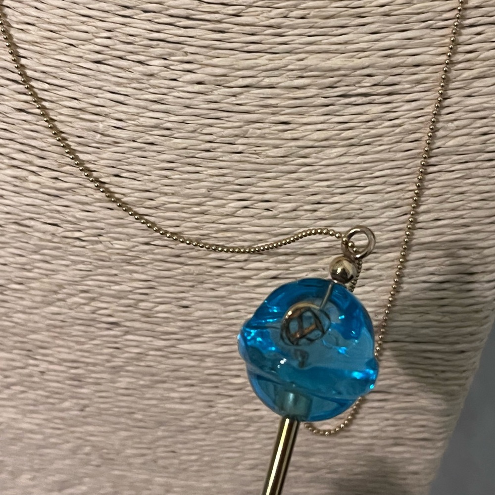 SIMONE I. SMITH PRE-LOVED AUTHENTIC AQUAMARINE MEDIUM SIZE LOLLIPOP NECKLACE.